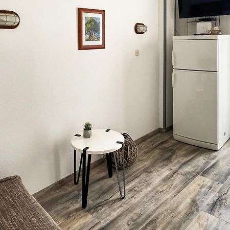 Stunning Home In Punat With Kitchen Stara Baška Buitenkant foto