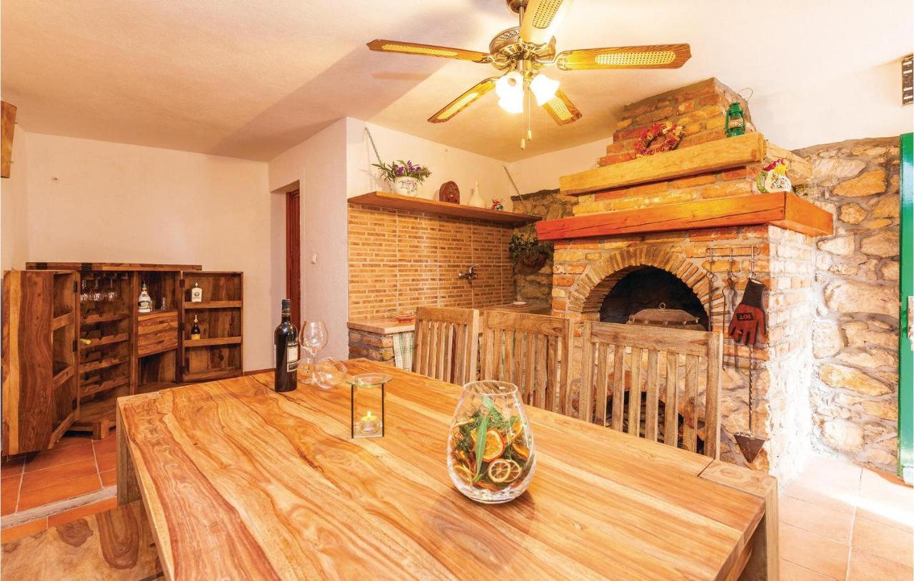 Stunning Home In Punat With Kitchen Stara Baška Buitenkant foto