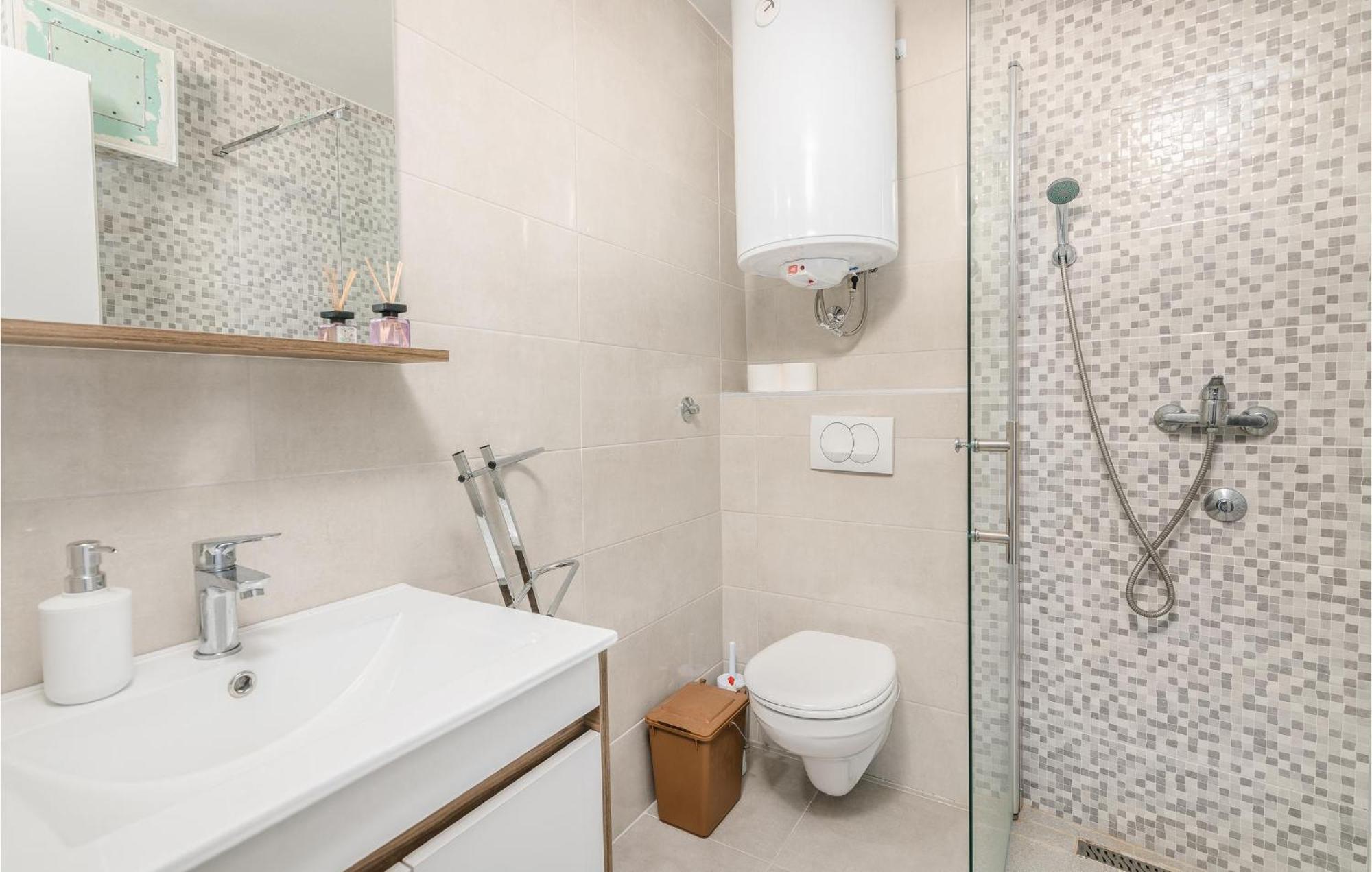 Stunning Home In Punat With Kitchen Stara Baška Buitenkant foto